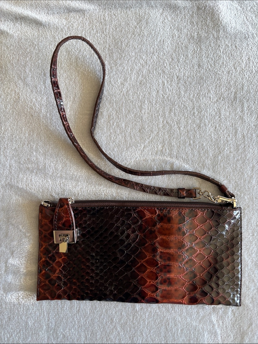 Danier Brown & Black Python Embossed Leather Purse Wristlet Clutch EUC - Picture 8 of 10